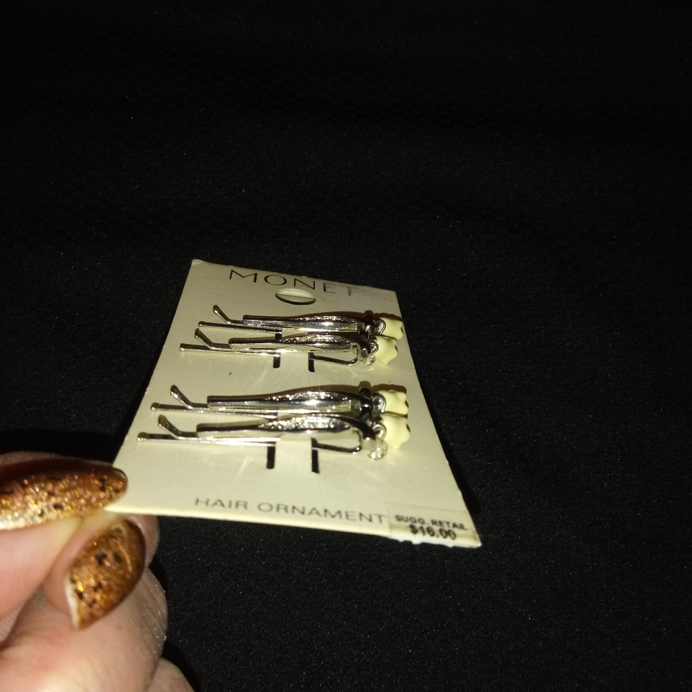 Hair Clips - Picture 3 of 3